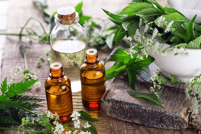 What is Aromatherapy: The Practical Guide To Essential Oils Use